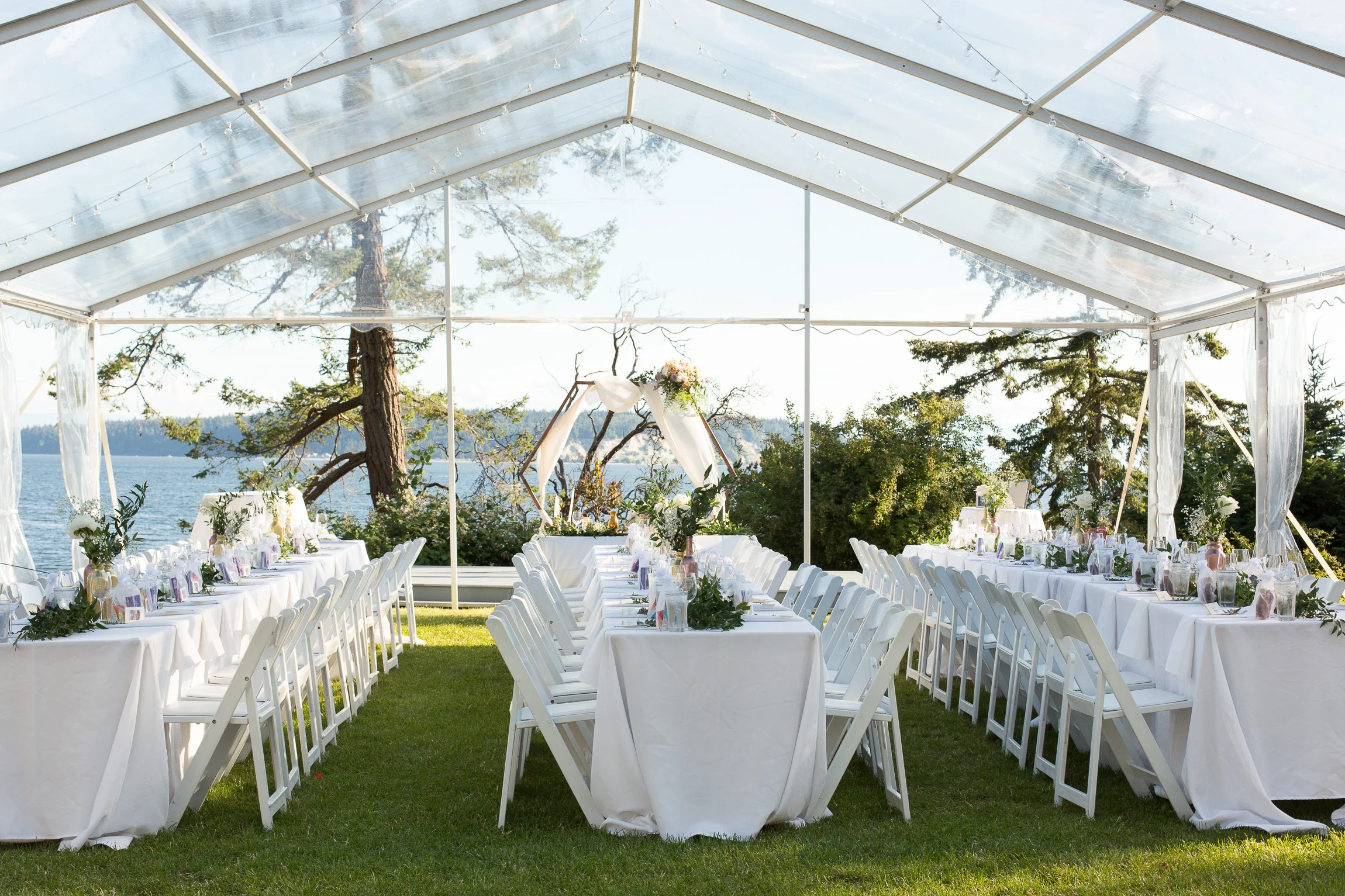 rockwater-resort-wedding-reception-decor.jpg