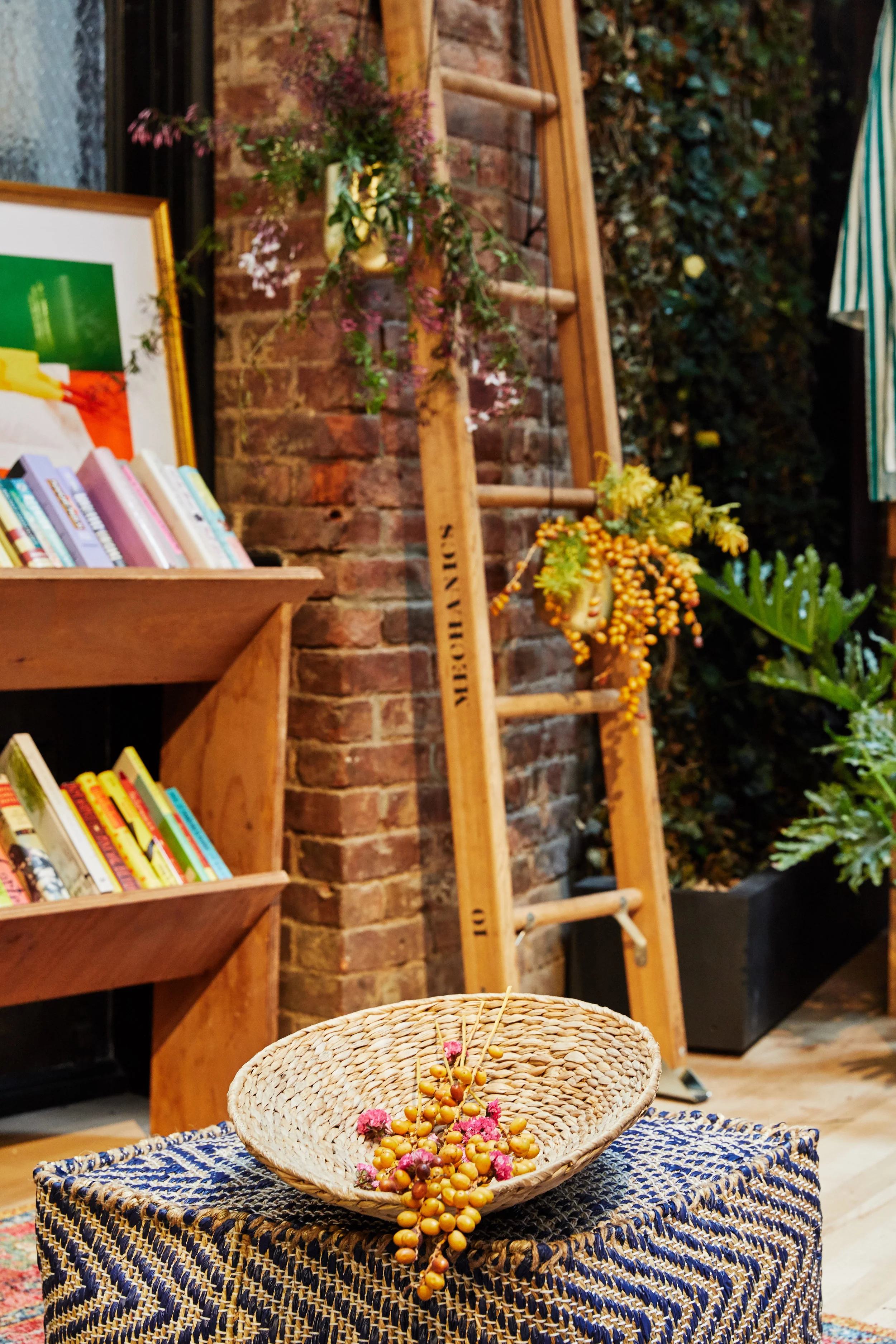 170310_BloomBarNYC_ManRepeller_CanalStMarket_ZC__C0A0348.jpg