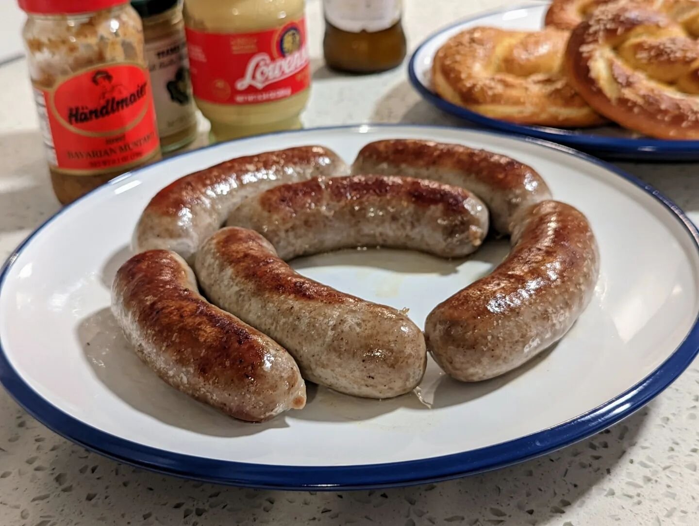 Made a crapload of sausage. Never did it before, so I'm really happy with how they turned out! Longanisa, bratwurst, and spicy Italian. Also, homemade ensaymada, pretzels, and ciabatta/marinara. What a weekend. // #sausage #wiener #filipinofood #germ