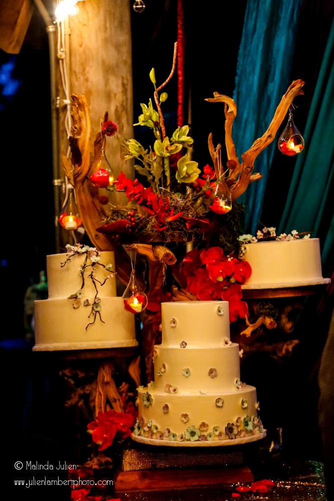 Cake by Creme Dela Creme Photo by Julien Lambert Photography