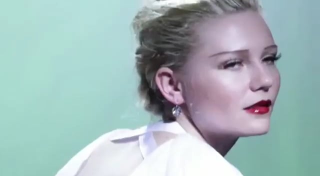 Kirsten Dunst by Mario Testino for VMagazine 64