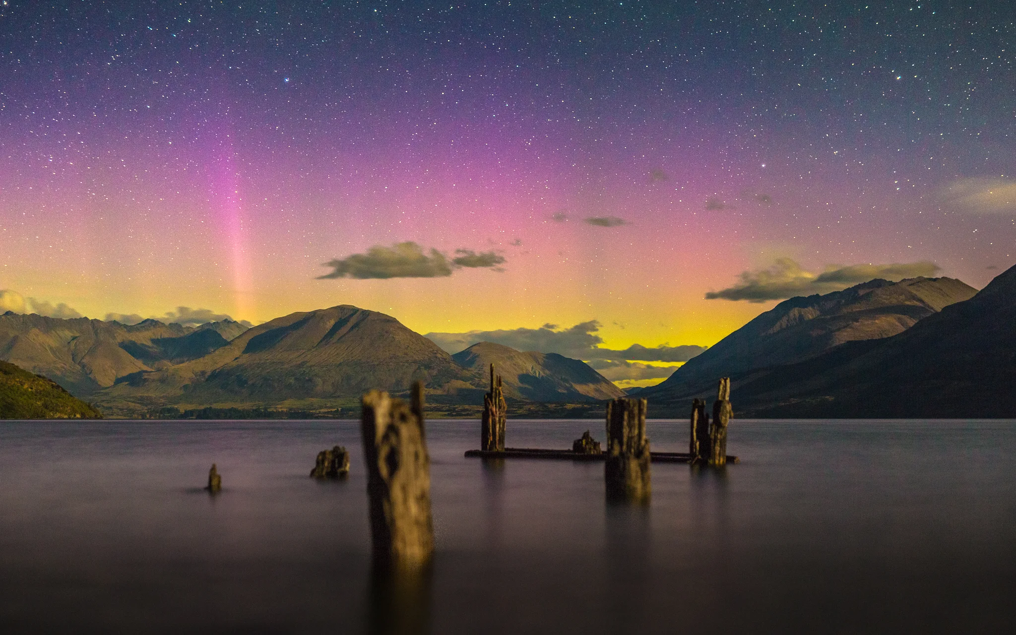 new-zealand-landscape-aurora-australis-queenstown-broken-jetty1.jpg