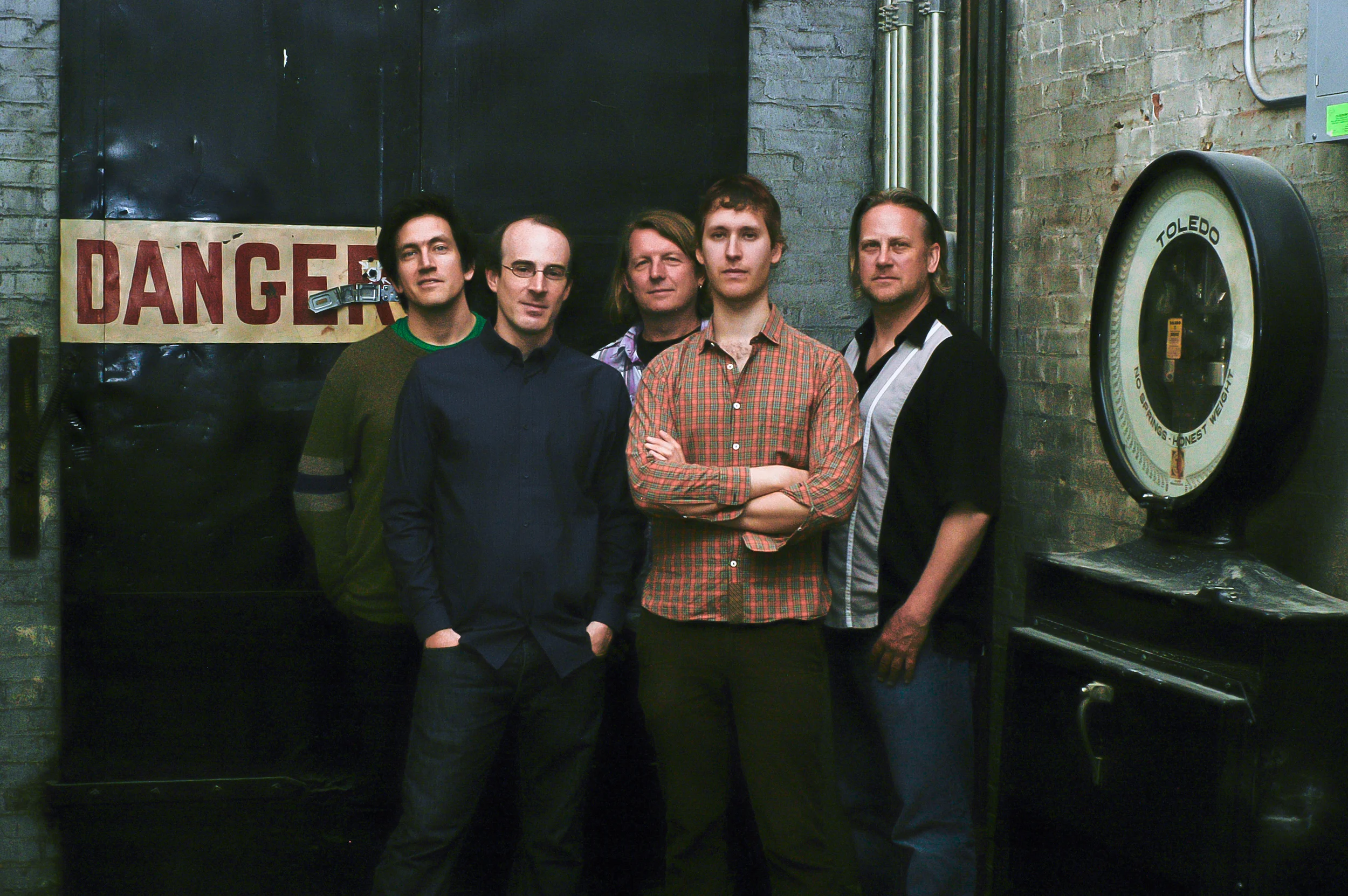 Ken Thomson & Slow/Fast's "Settle" is released!