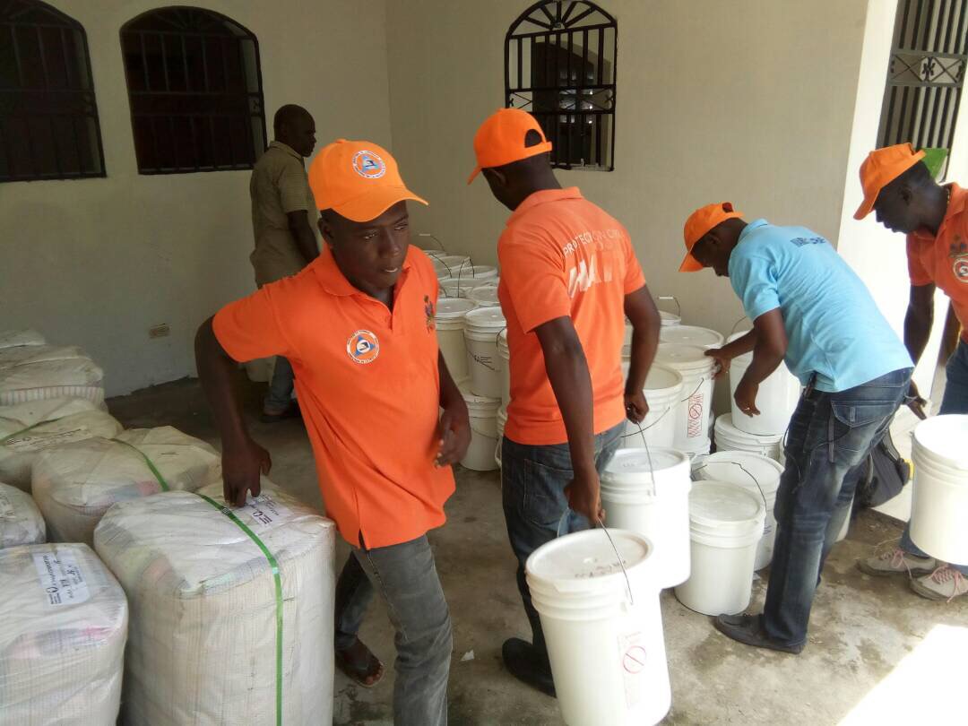 MCC worked alongside local Civil Protection Authorities to distribute relief aid to those most affected by Hurricane Irma. 