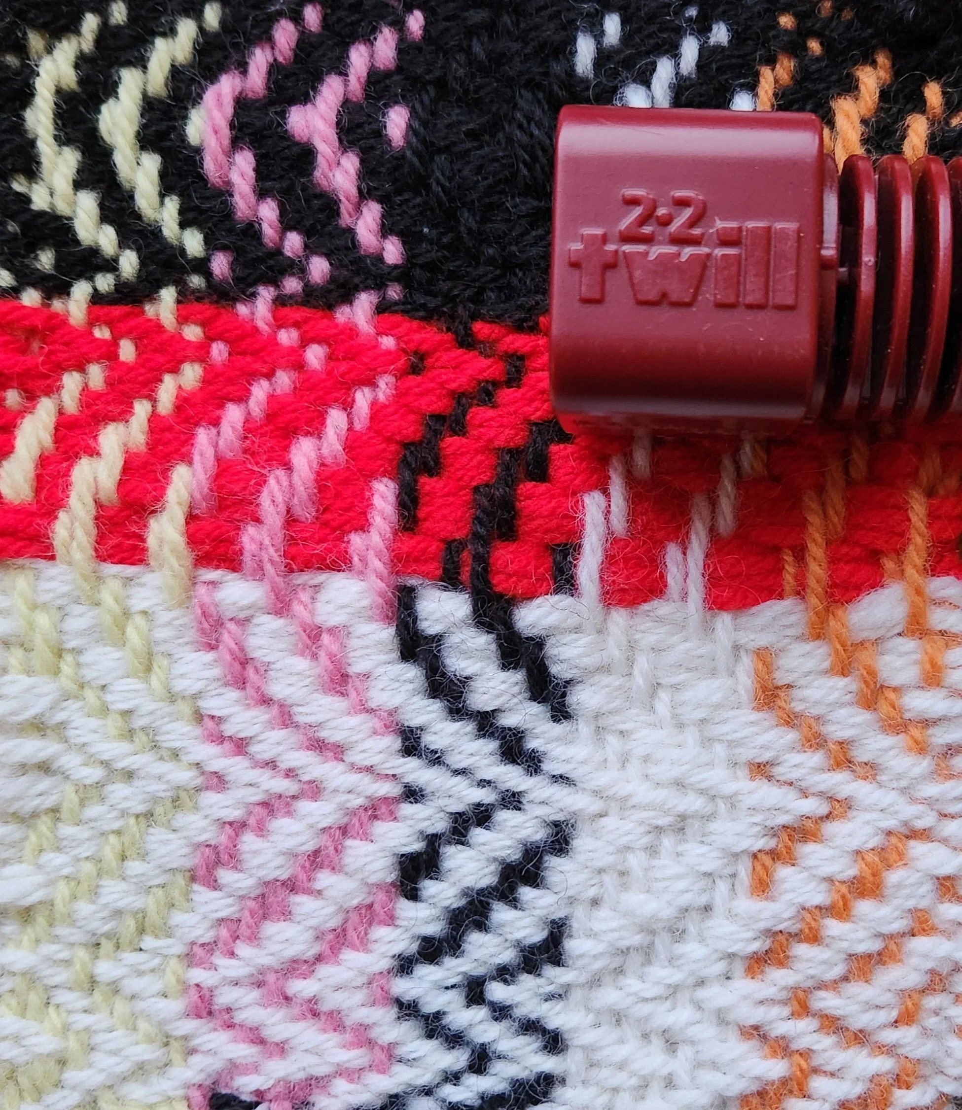 boomloom+twill+bar.webp