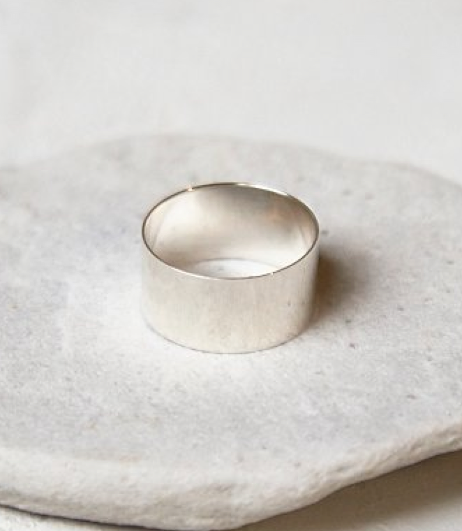 freepeople.com:shop:short-cigar-band-ring:?c=rings.png