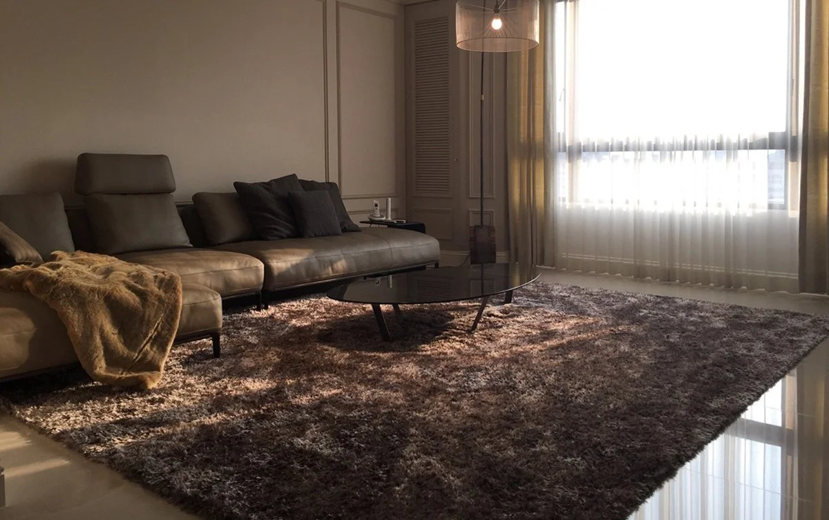 LOU_0003_room.jpg