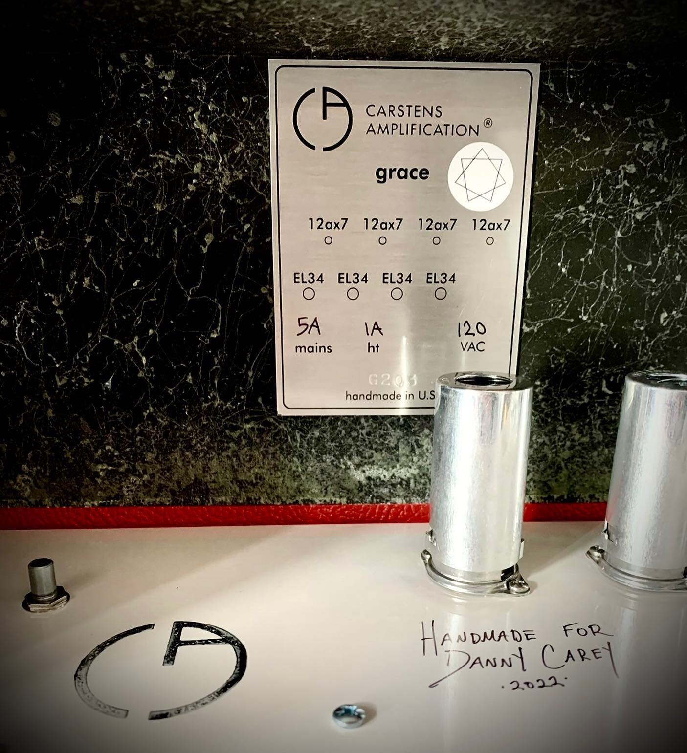 Happy bday to the great Danny Carey. I was honored to build him a custom red Grace amplifier to add to his crazy collection. 🥁🔥

#carstensgrace #dannycarey #toolband #boutiqueamps #handmade #tone #metal #carstensamps