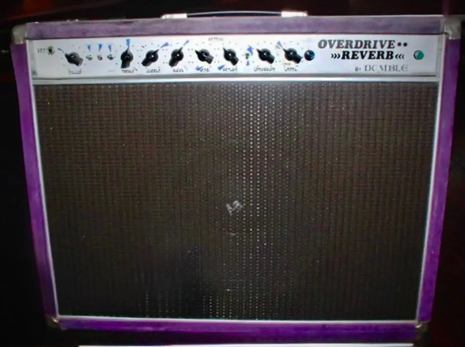Looking through some old photos I found this fun one. Jackson Brown&rsquo;s Dumble amplifier which I was able to spend some time with and thoroughly go through years and years ago. The finest sounding Dumble of the handful I&rsquo;ve come across. ⚡️
