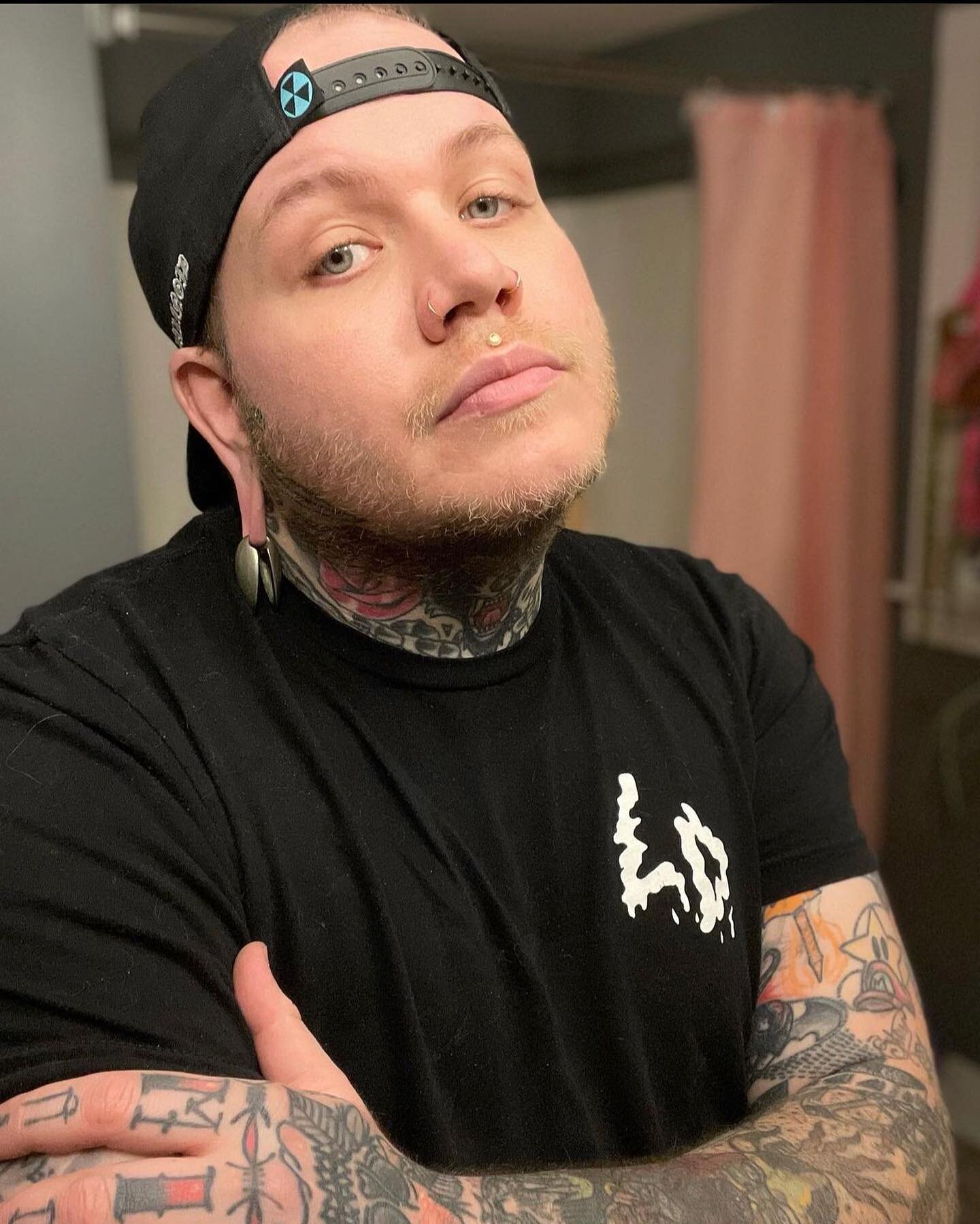 Next week (7/6 - 7/10) we&rsquo;re happy to welcome Jake Hinkle to our studio while Kelly is out! @jakehinklepiercings takes his expertise all around the country as a full time traveling piercer. You can book an appointment with him via our website f