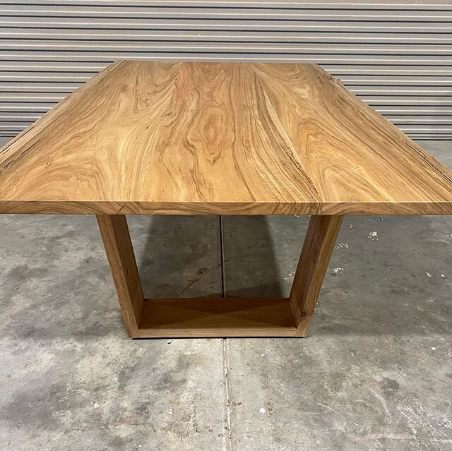 Marri no gum dining table #Xmas delivery #dunsborough #downsouth #furnituredesign #perthisok #yallingup