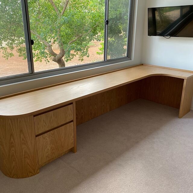 American Oak Desk #Donnybrook #Dunsborough #style #Down south #Furniture #woodworking  #cabinetry