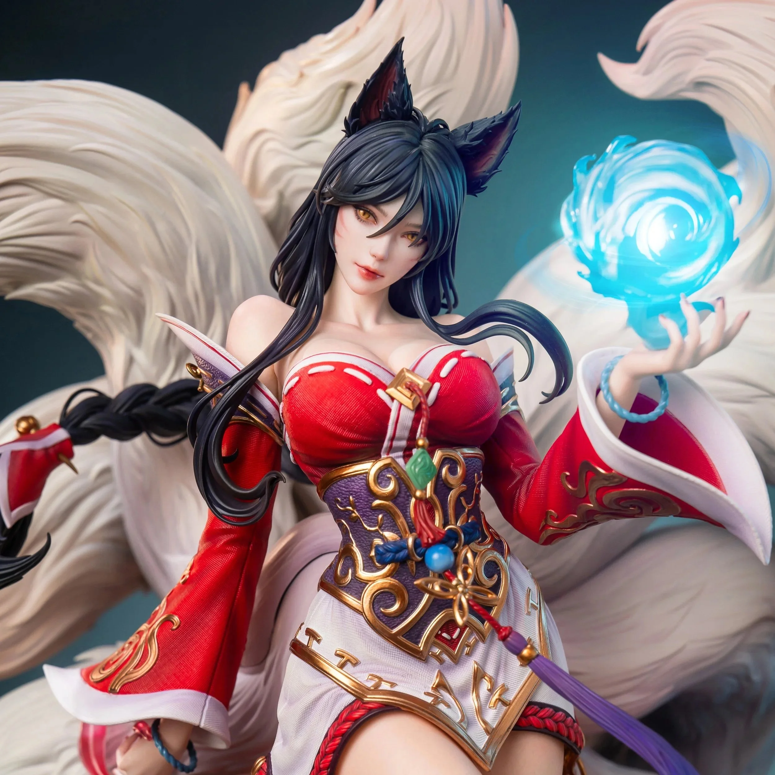 LEAGUE OF LEGENDS AHRI