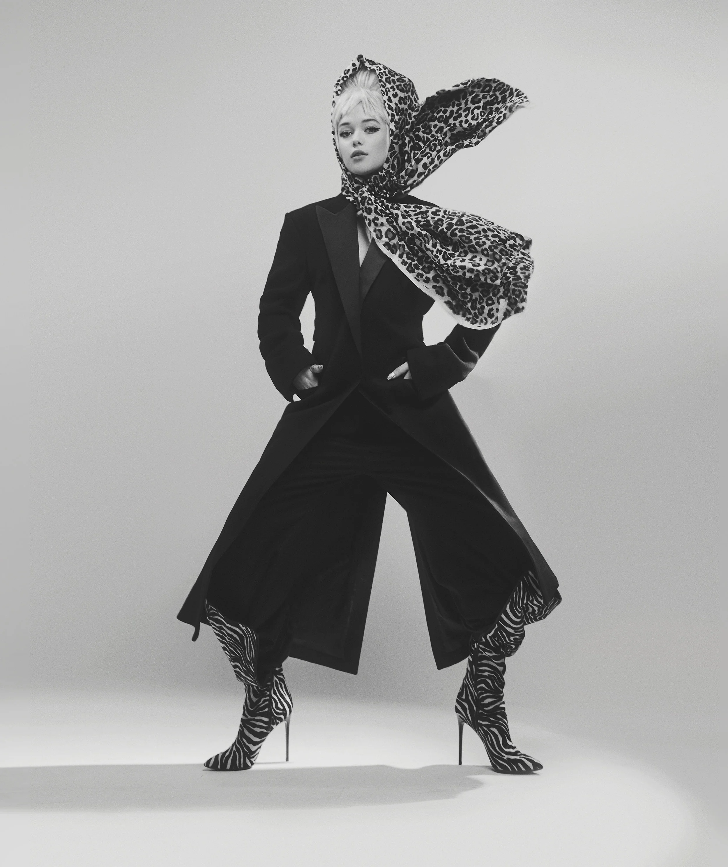 CRFASHIONBOOK 02.jpg