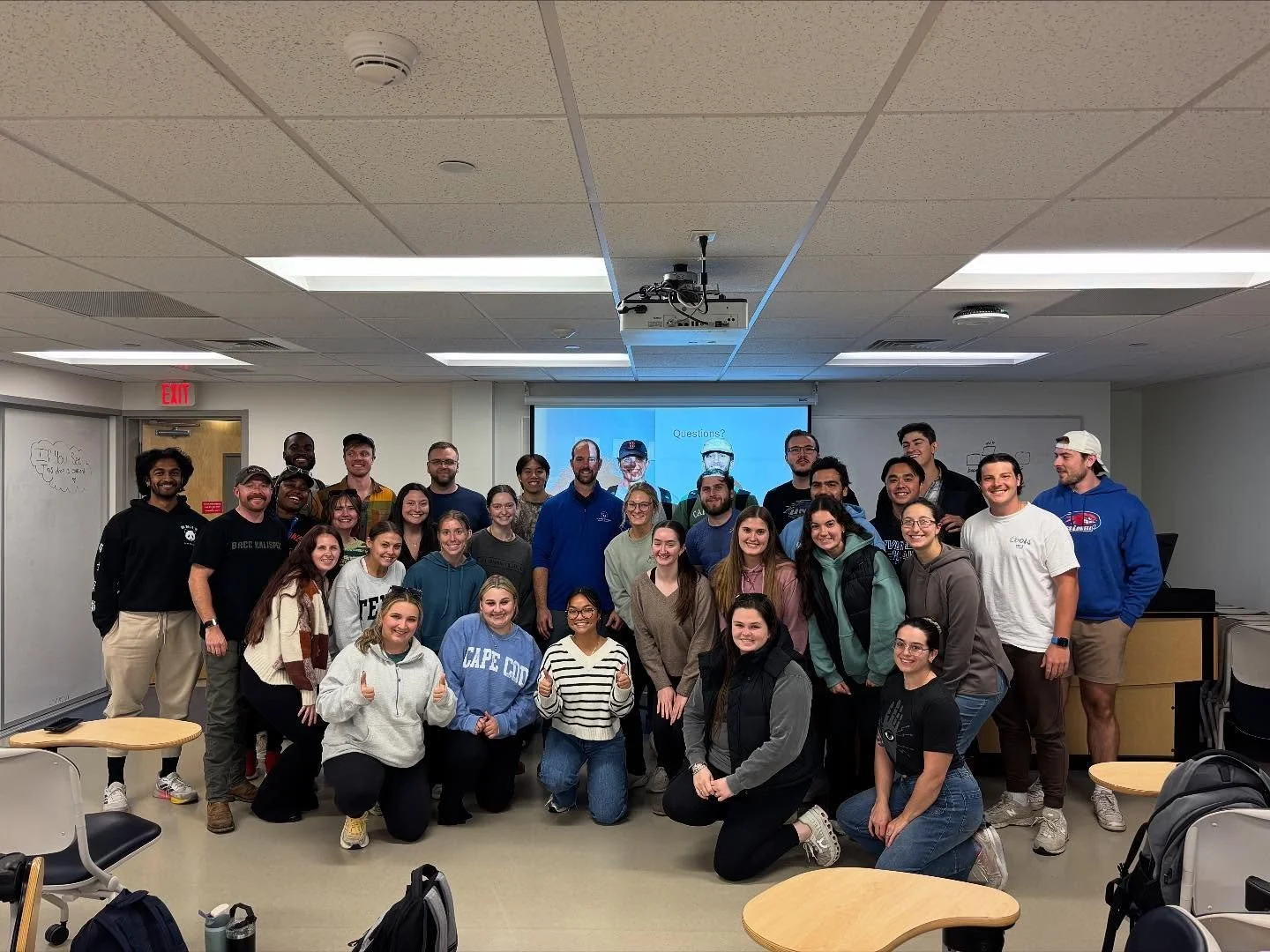 Always excited to connect with the next generation of clinicians!  Thank you @umlptkines and Dr. Fox for inviting us to share how we integrate evidence-based practice into the real world of sports medicine. The future of sports medicine is bright!

#