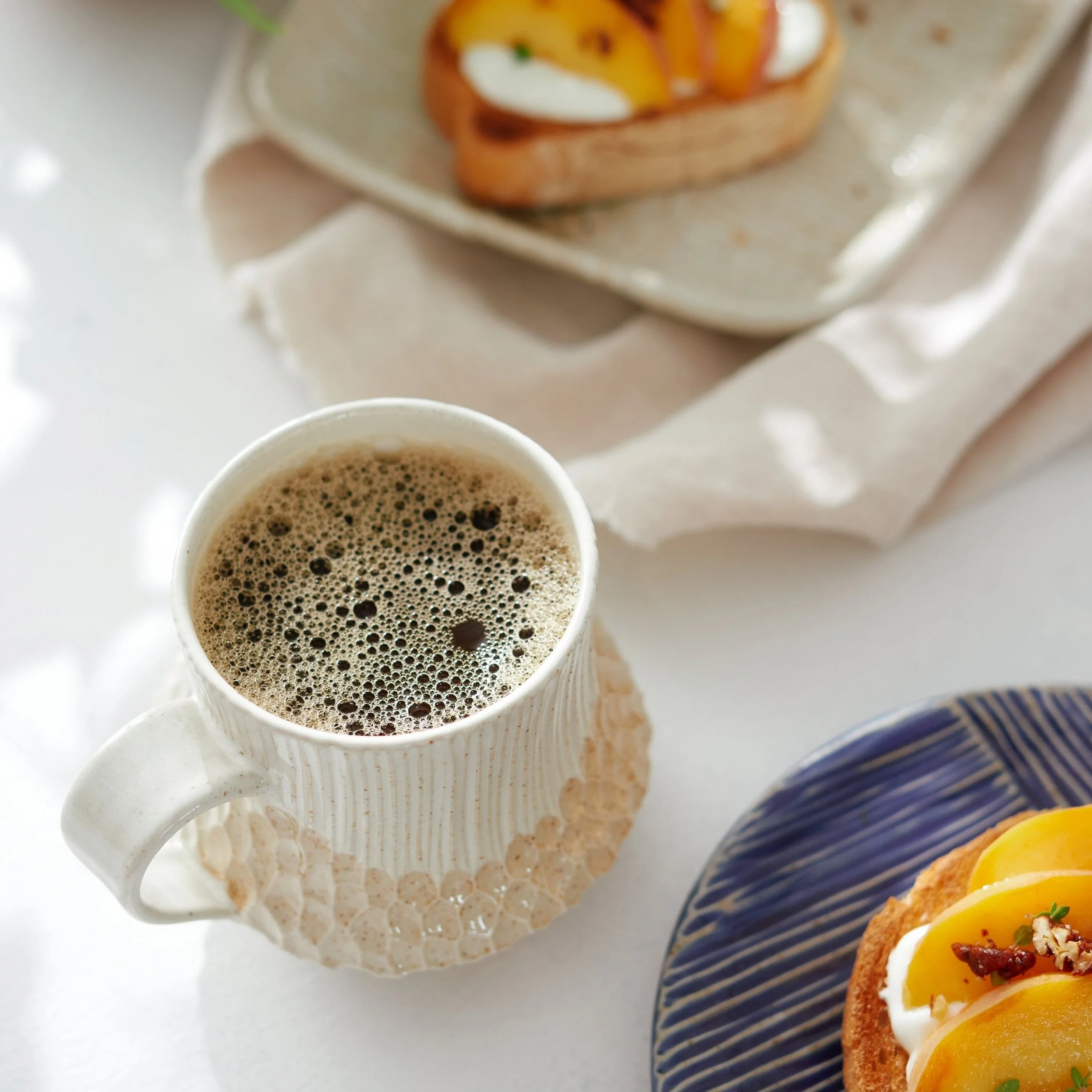 Henisee+Pottery_Flatlay+3.jpg