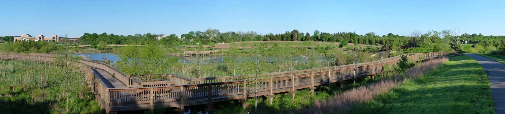 2011-05-BroadlandsPathBoardWalkPano4.jpg