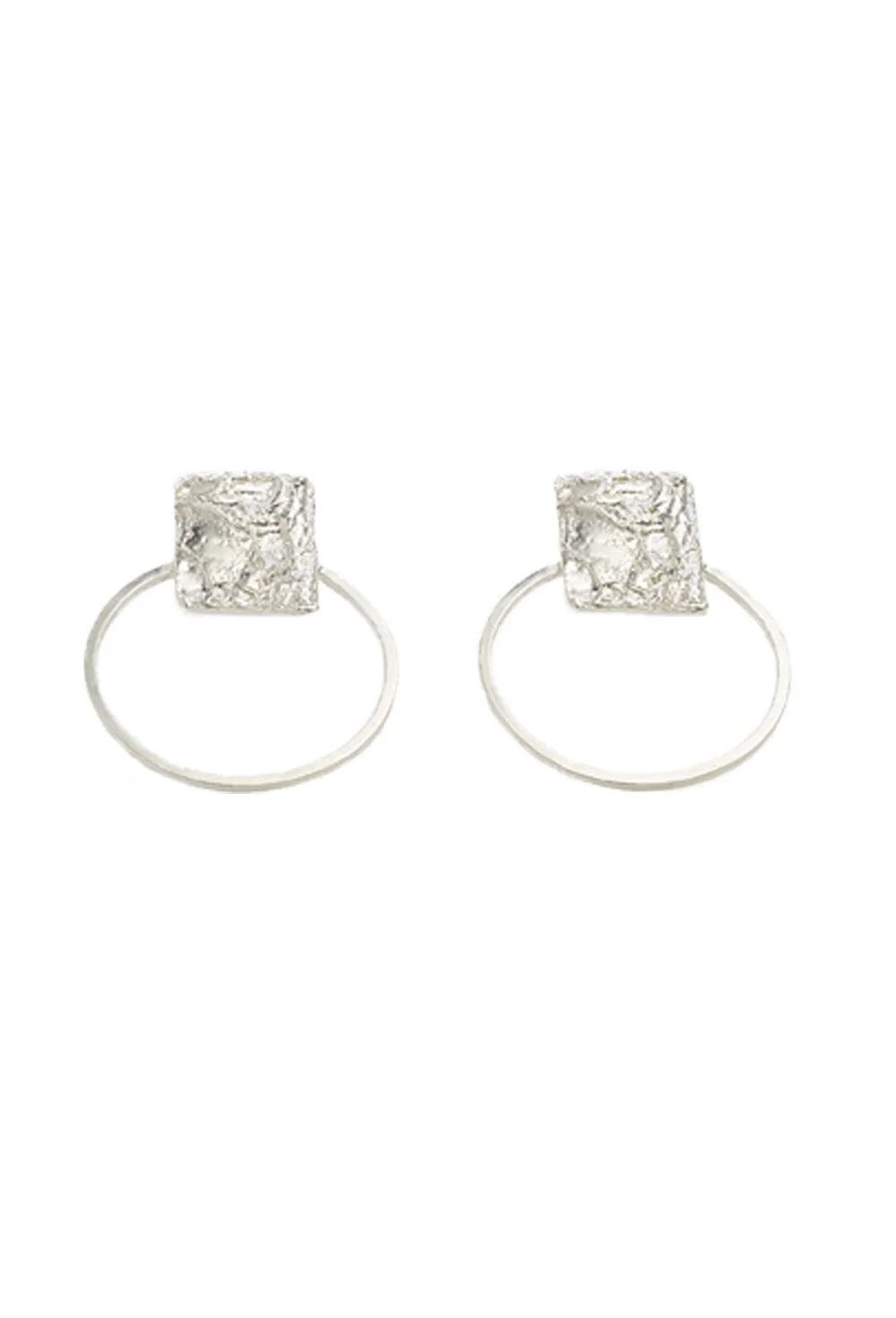 ZMCO26S_waveearrings_cutout_resize.jpg