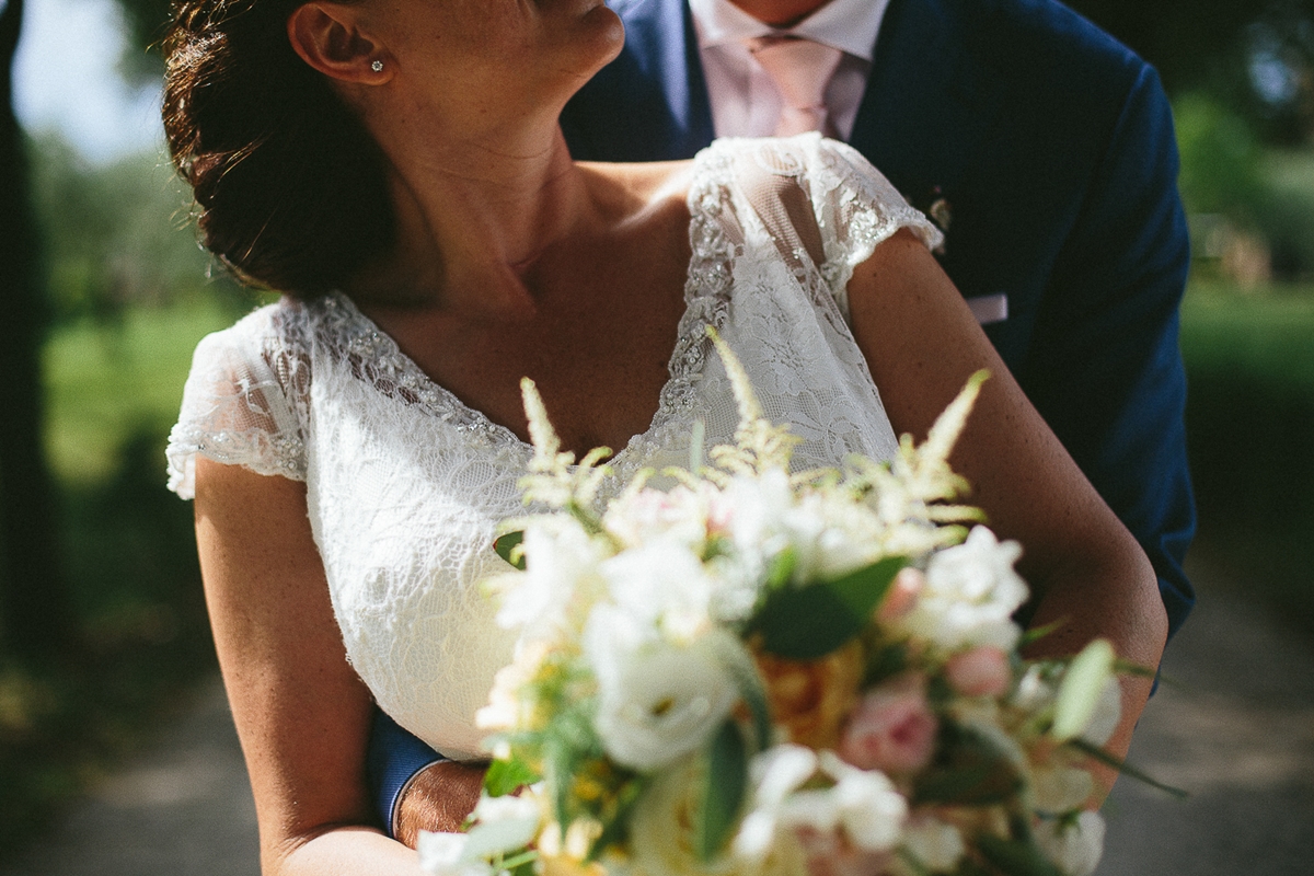 bride-dress-bouquet.jpg