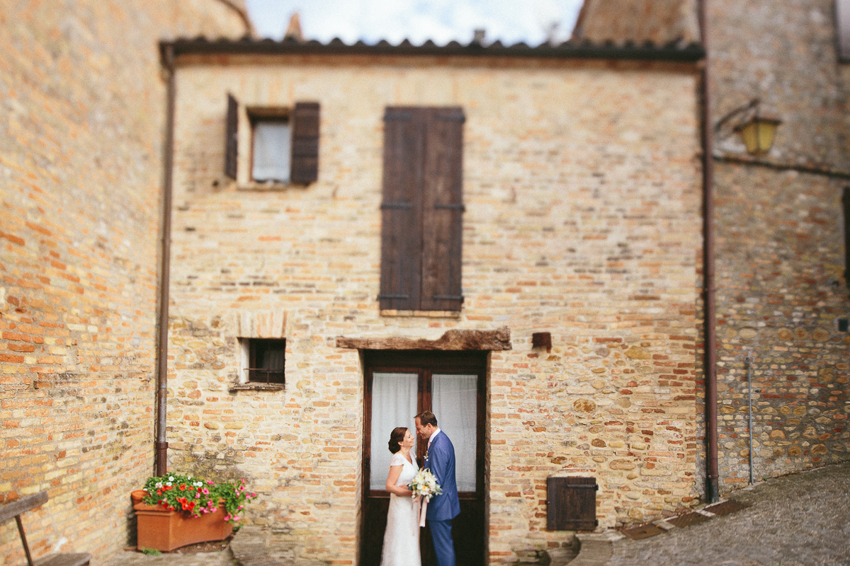 bride-groom-montegridolfo.jpg