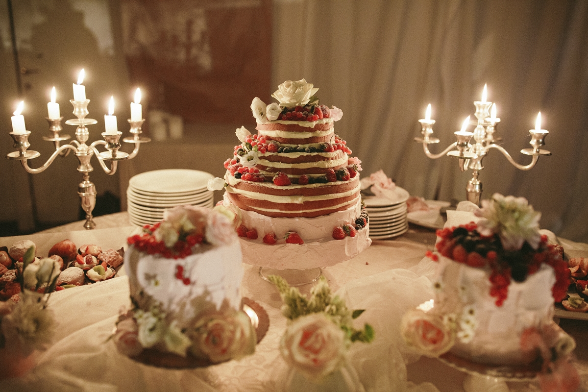 wedding-cakes.jpg