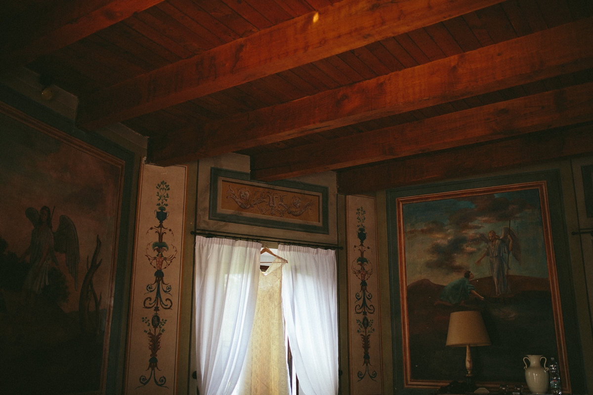 bride-dress-montegridolfo.jpg