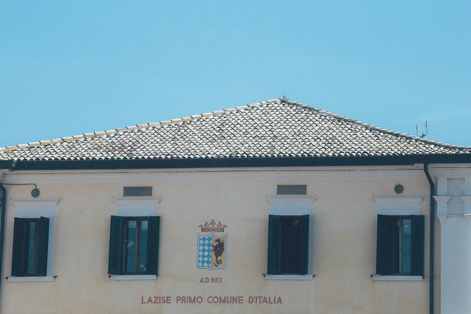 lazise-townhall.jpg