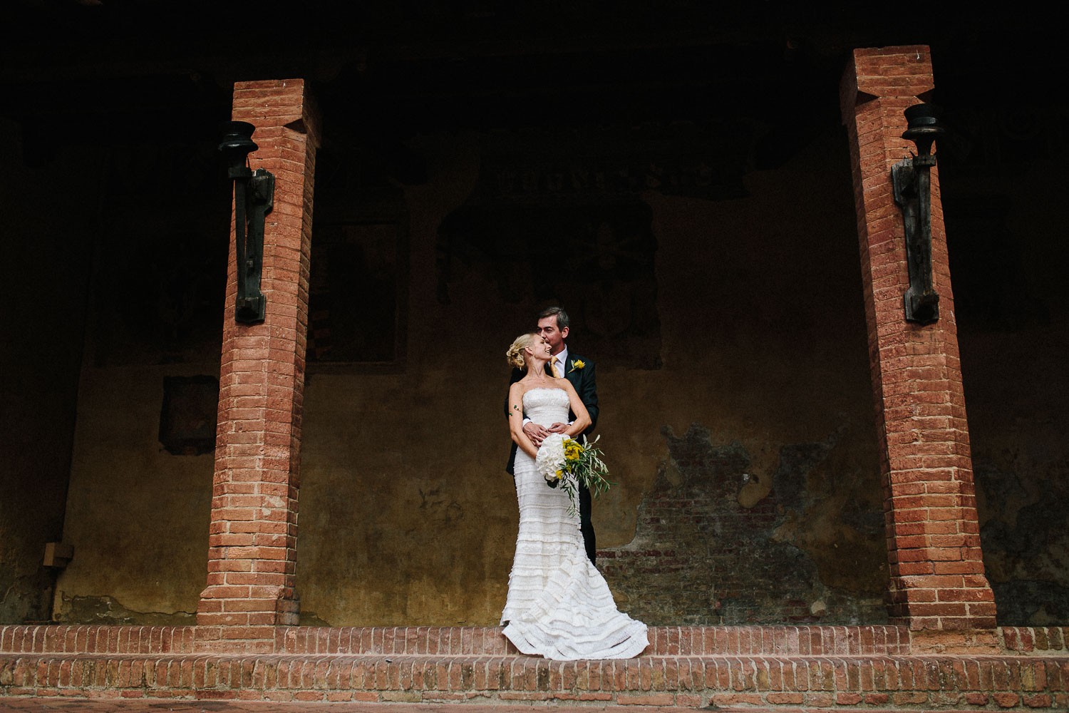 100-certaldo-wedding-tuscany-bride-groom.jpg