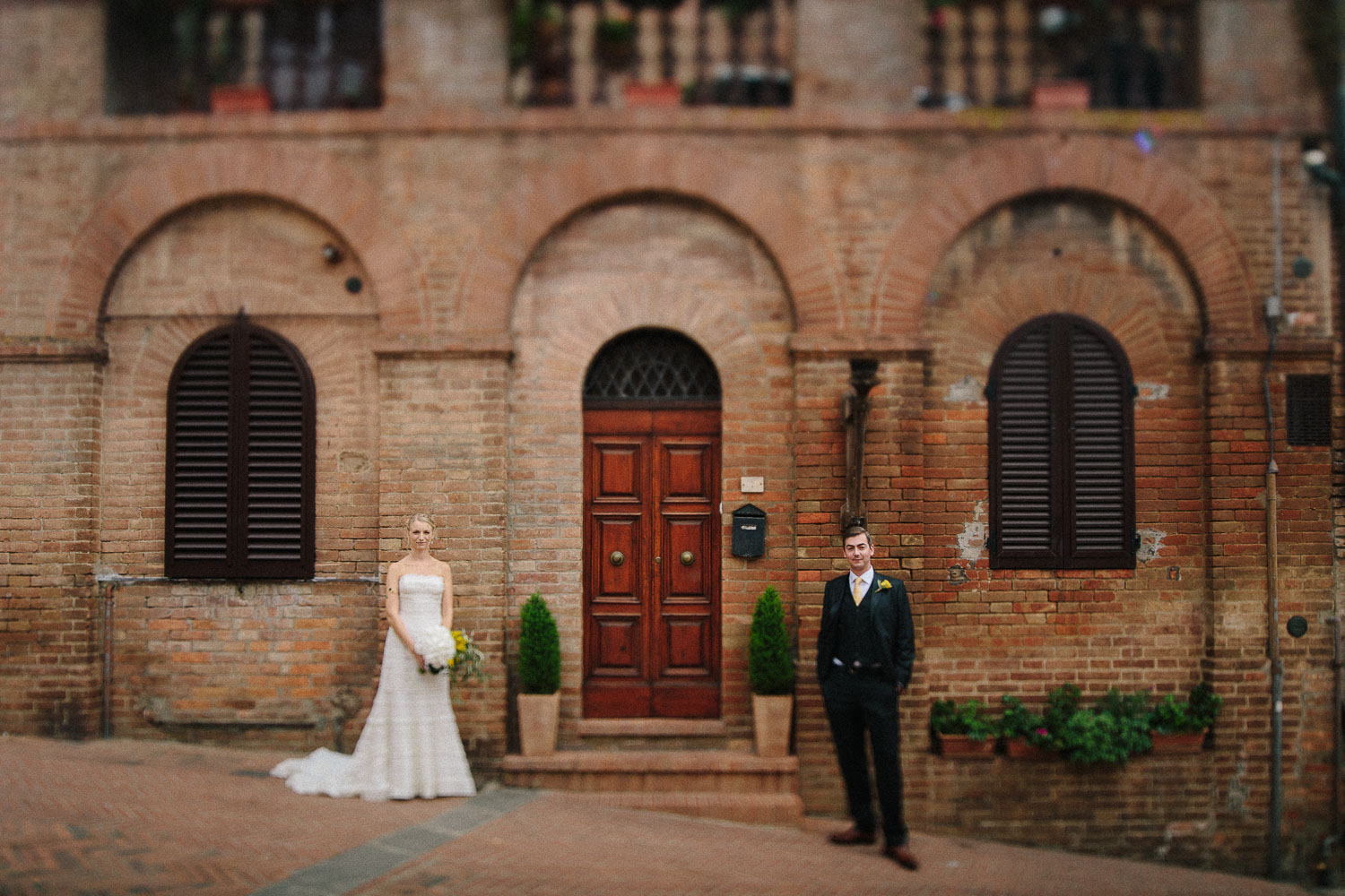 105-bride-groom-certaldo-tuscany.jpg