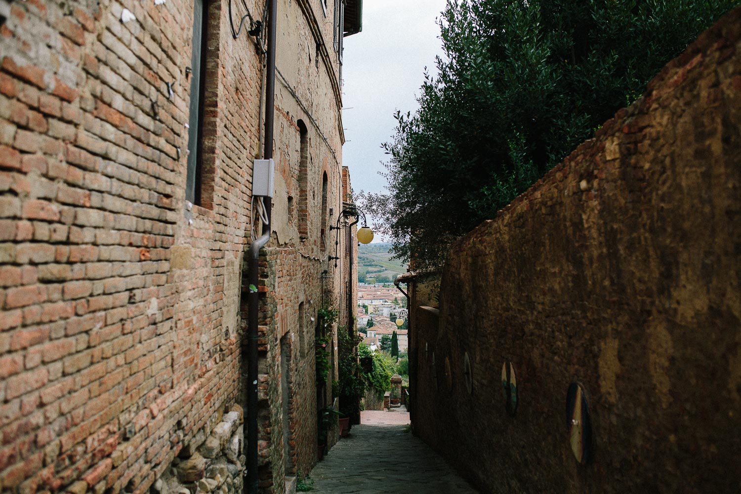 106-tuscany-certaldo-street.jpg