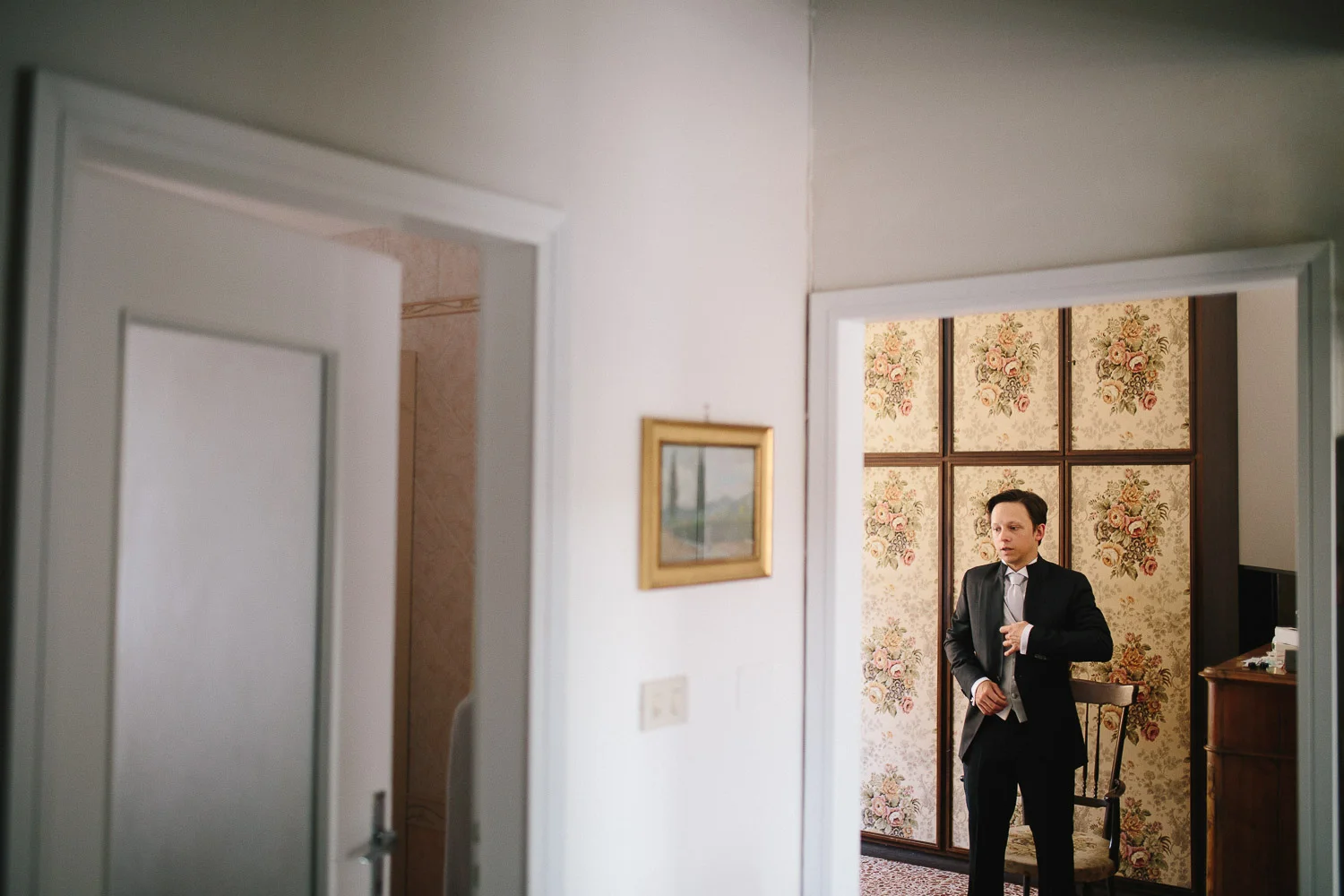 10-groom-ready.jpg