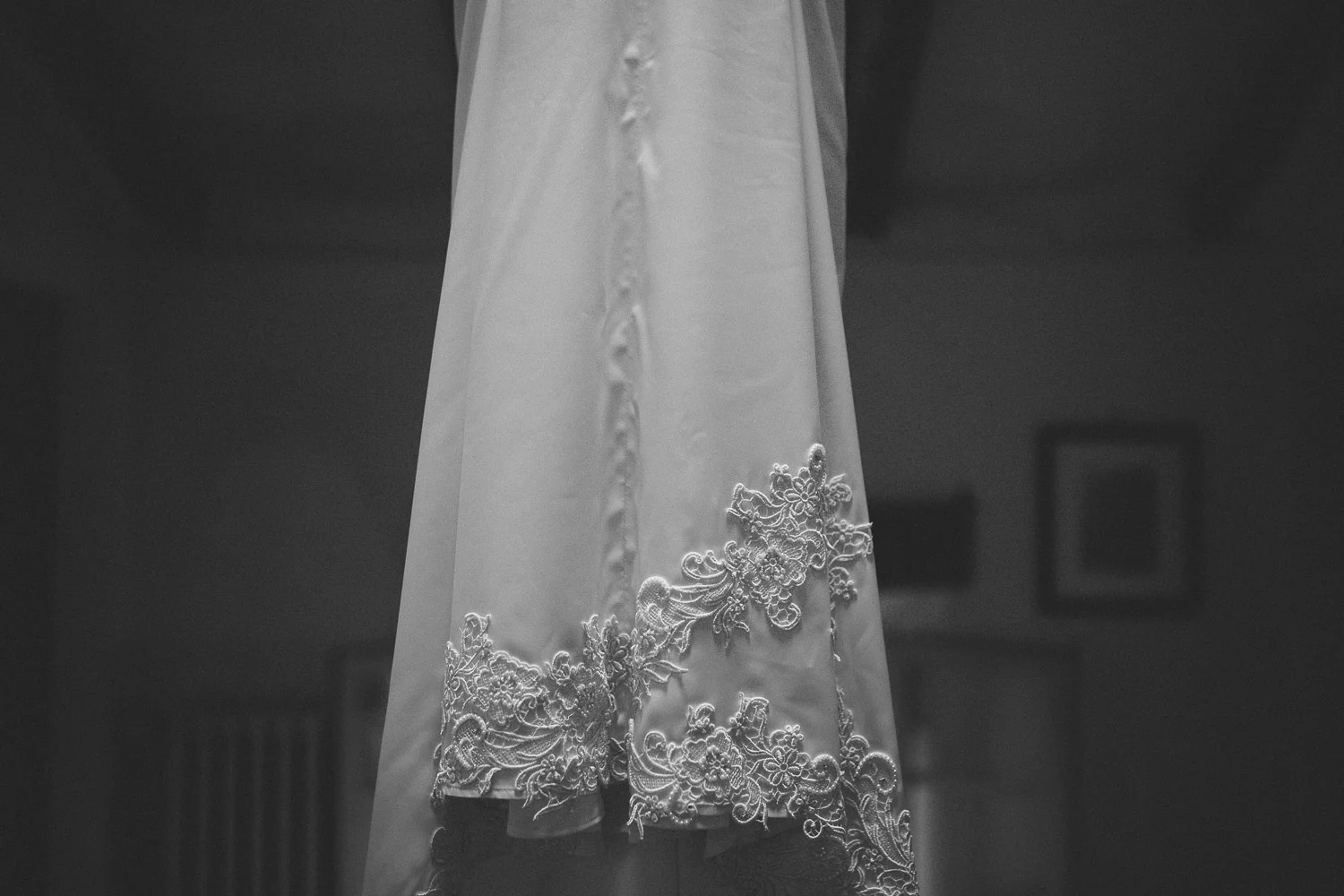 15-bride-dress-detail.jpg