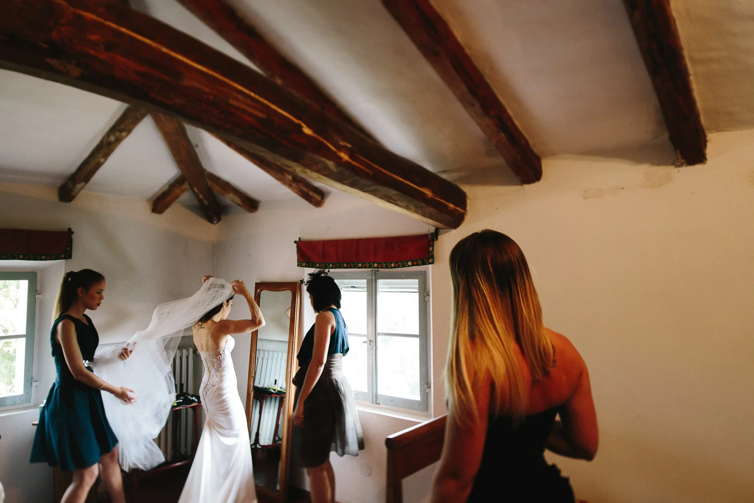 38-bride-veil.jpg
