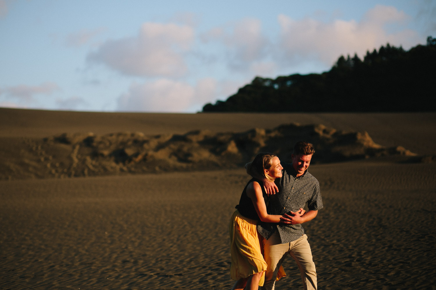 engagement bethells beach - new zealand (14).jpg