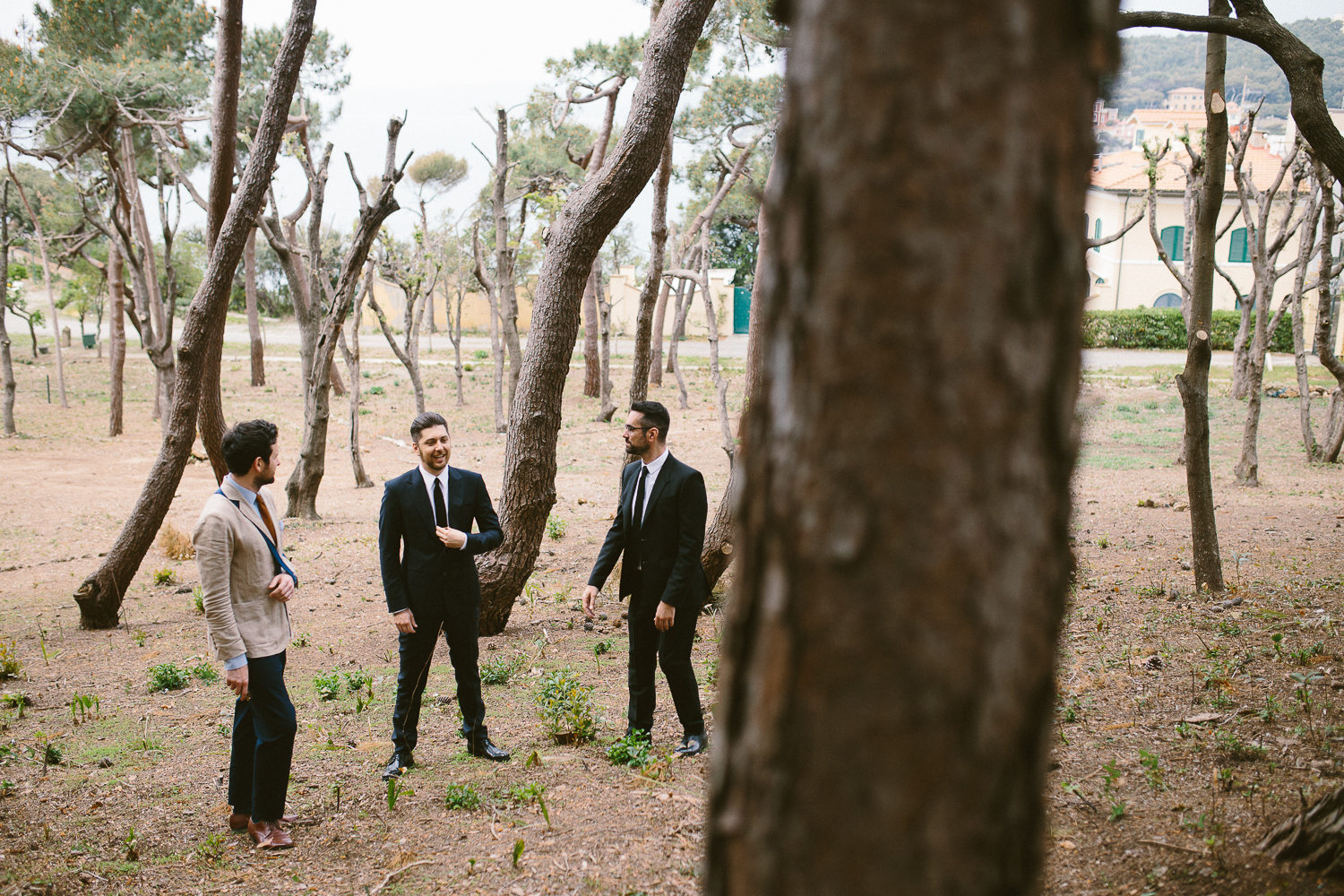 14-groom-waiting-the-bride.jpg