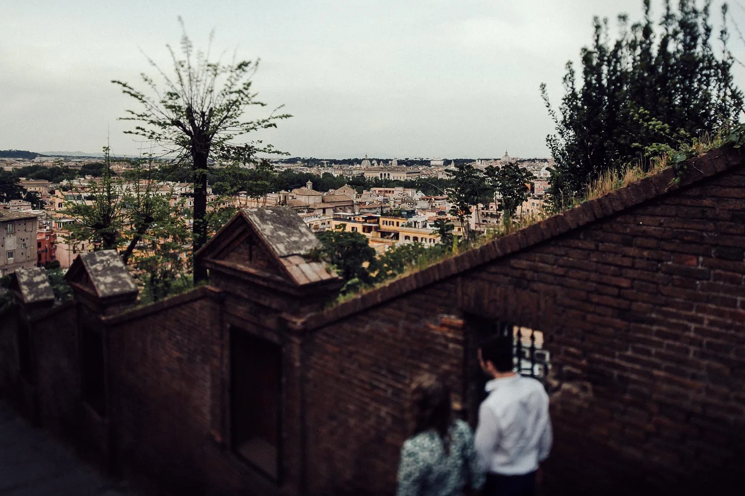33-couple-in-rome.jpg