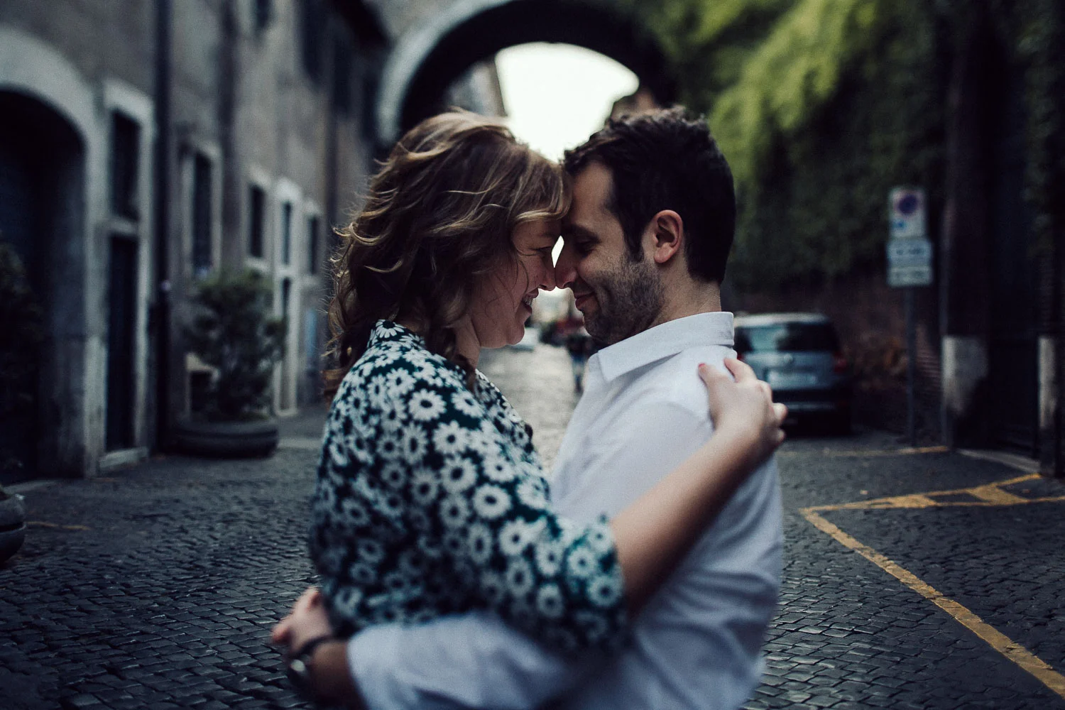 39-couple-in-rome.jpg