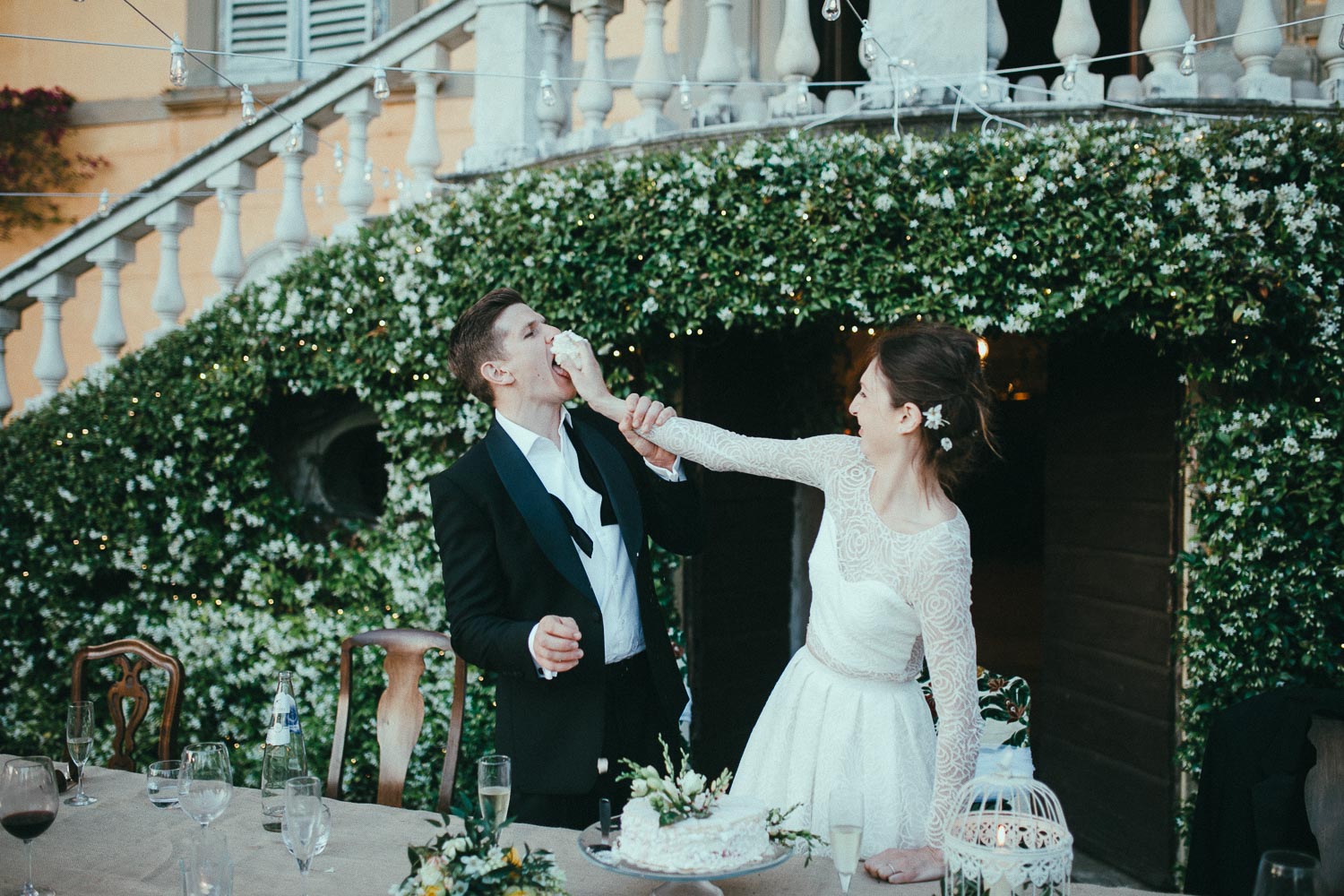 110-wedding-party-italian-villa.jpg