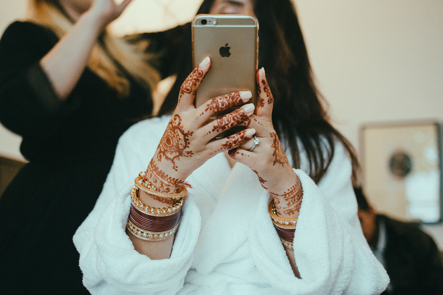 indian-bride-getting-ready (4).jpg