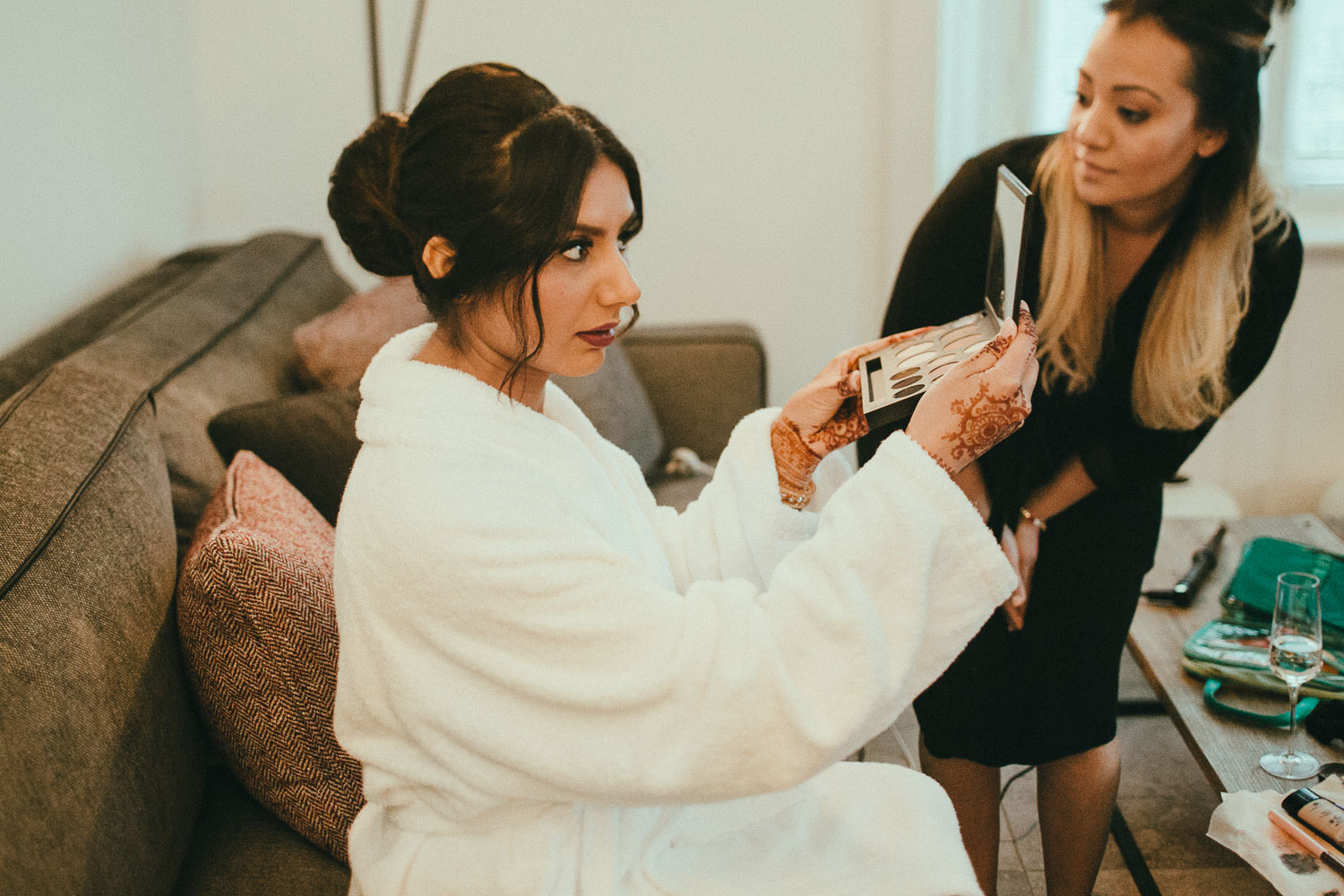 indian-bride-getting-ready (7).jpg