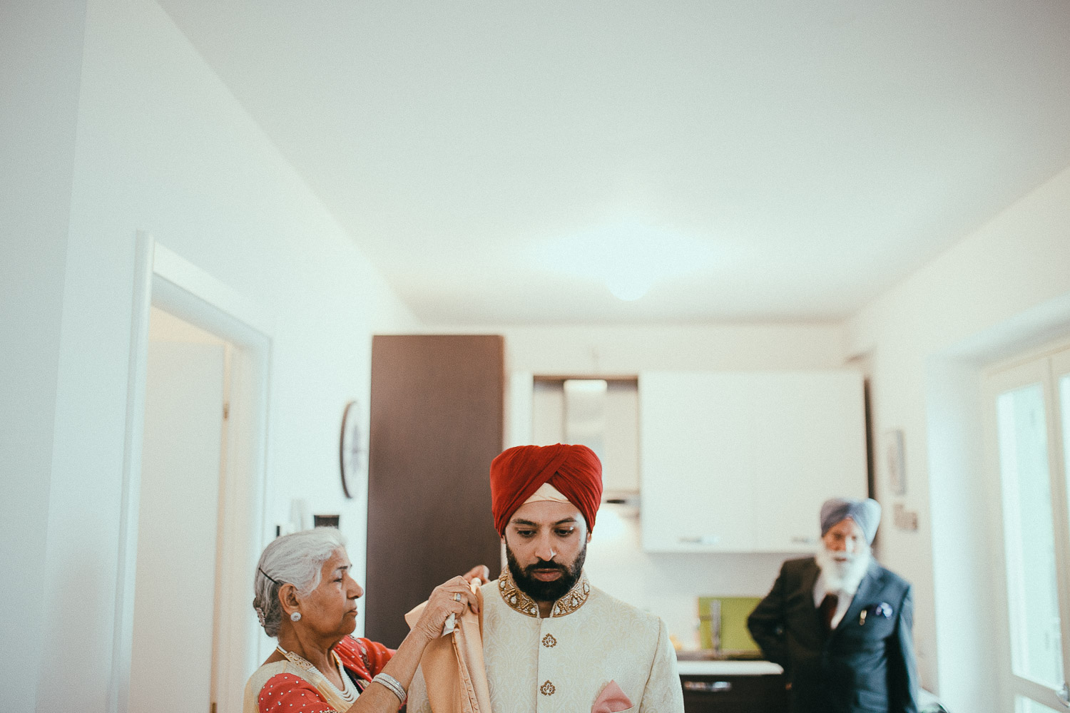 indian-groom-getting-ready (5).jpg