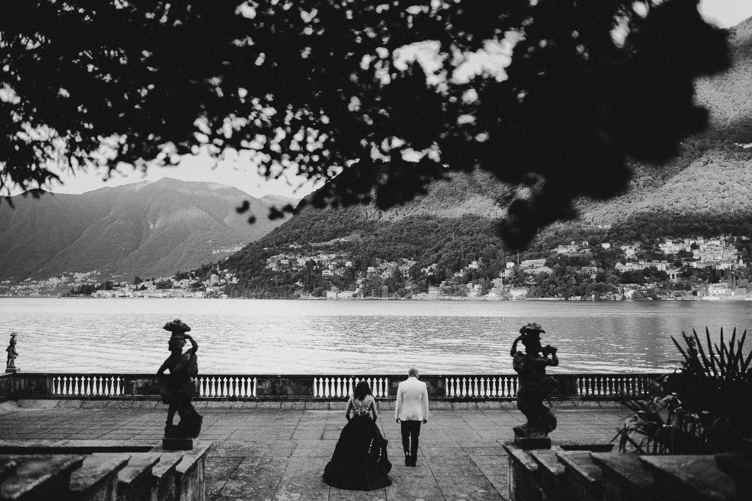 indian-bride-groom-como-lake-villa-pizzo (4).jpg