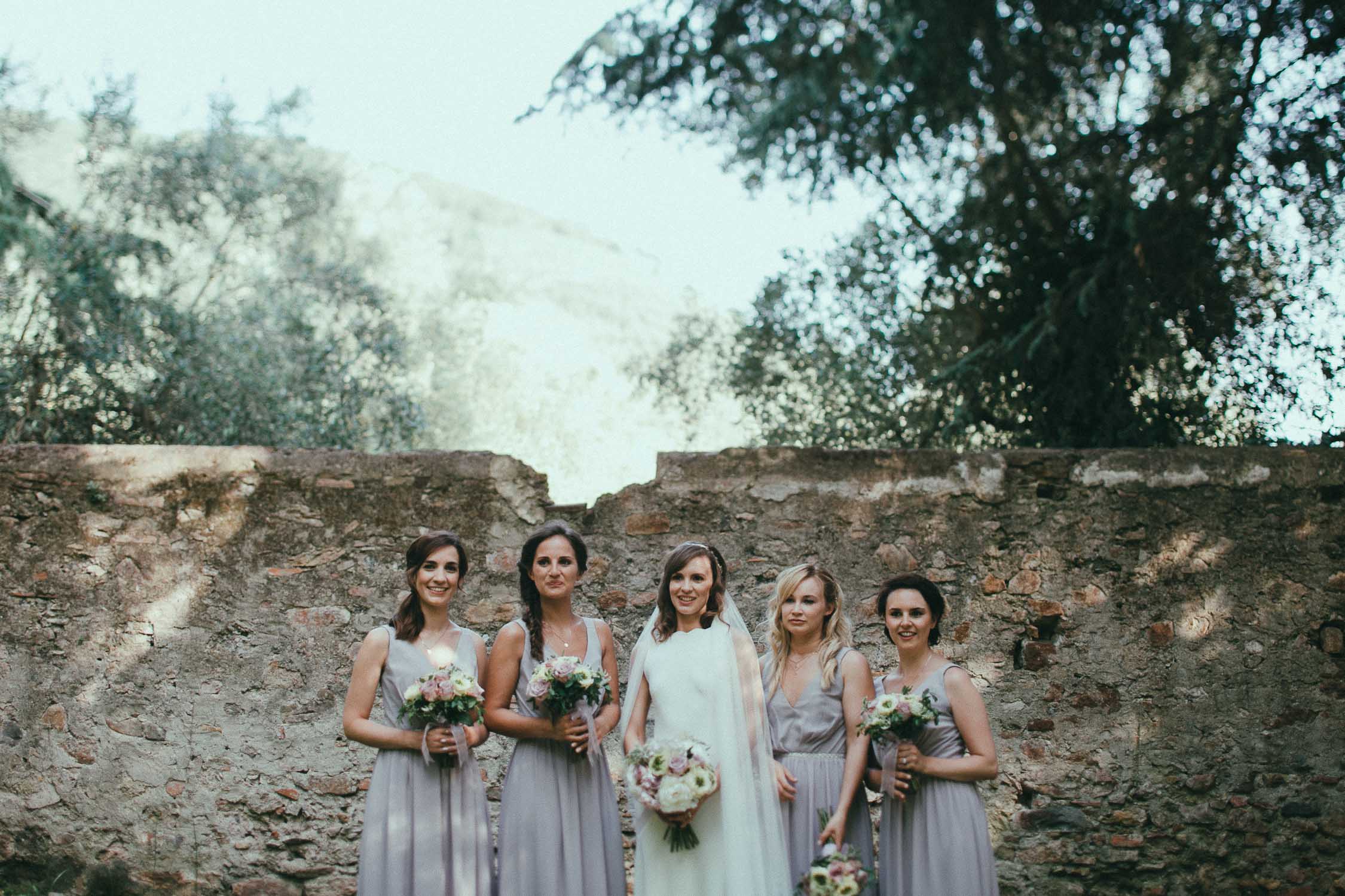 bridal-party-in-tuscany (3).jpg