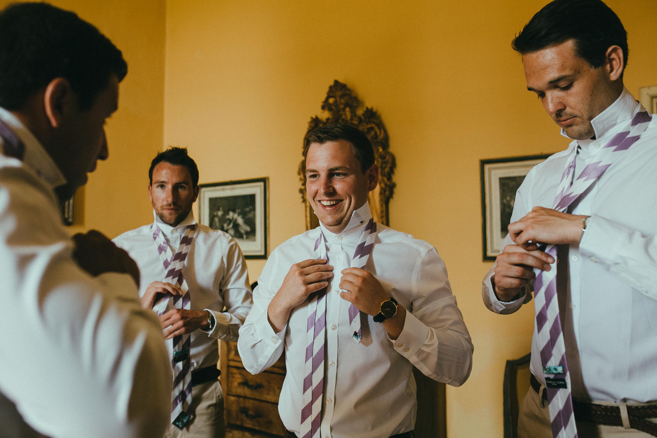 destiantion-wedding-in-tuscany-getting-ready (19).jpg