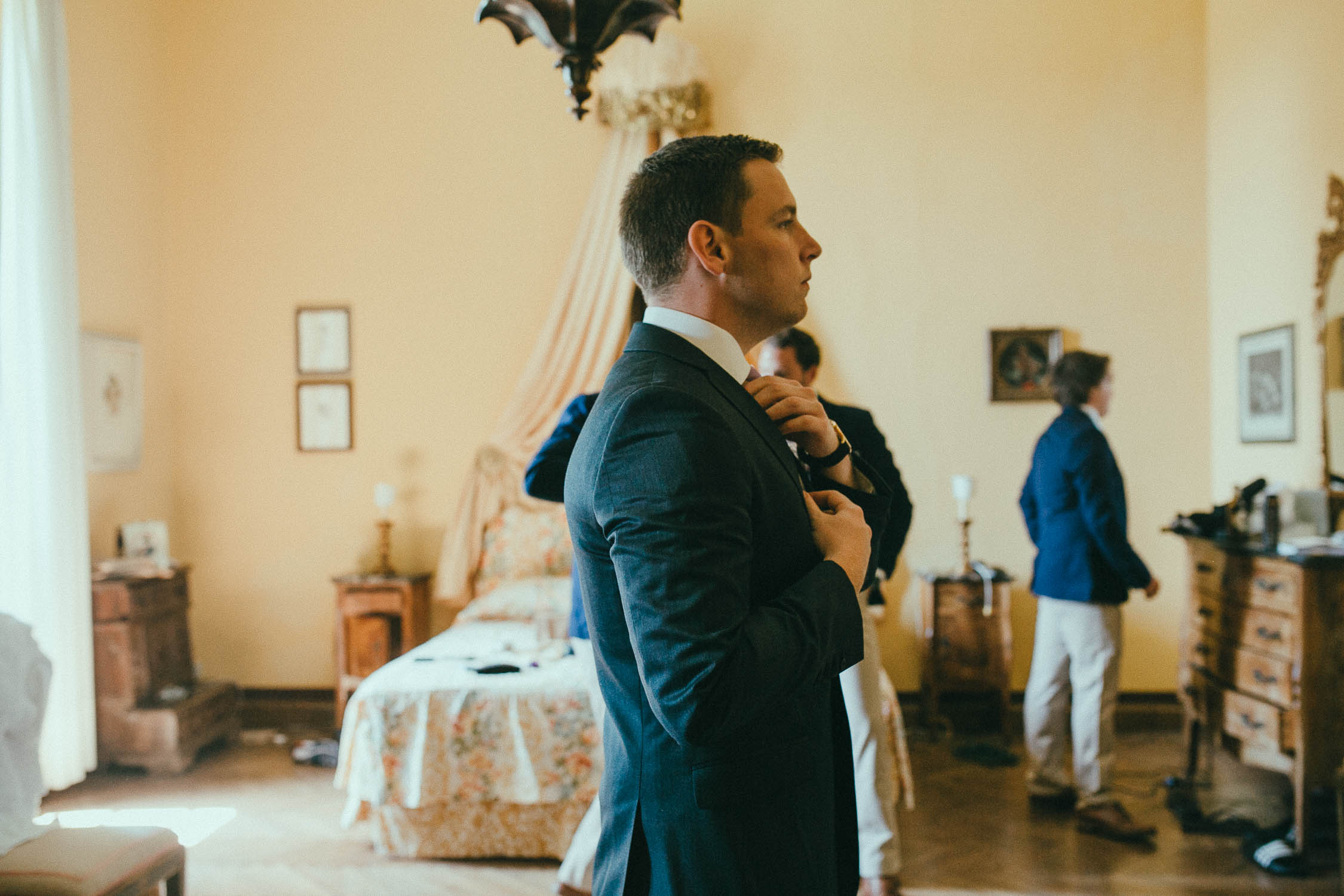 destiantion-wedding-in-tuscany-getting-ready (21).jpg