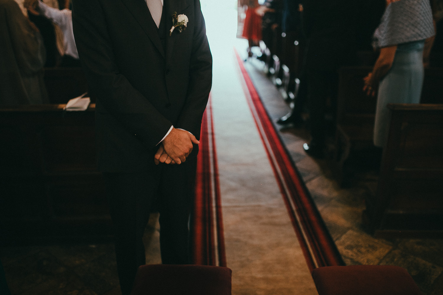 51-groom-detail-ceremony.jpg