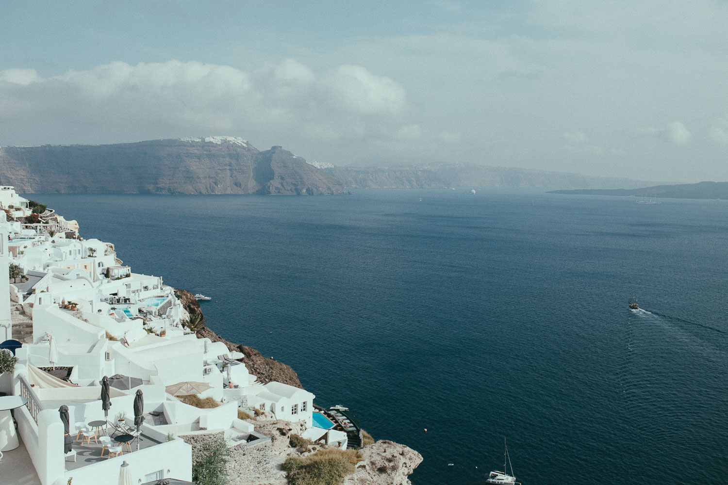 santorini-elopement-photographer (4).jpg