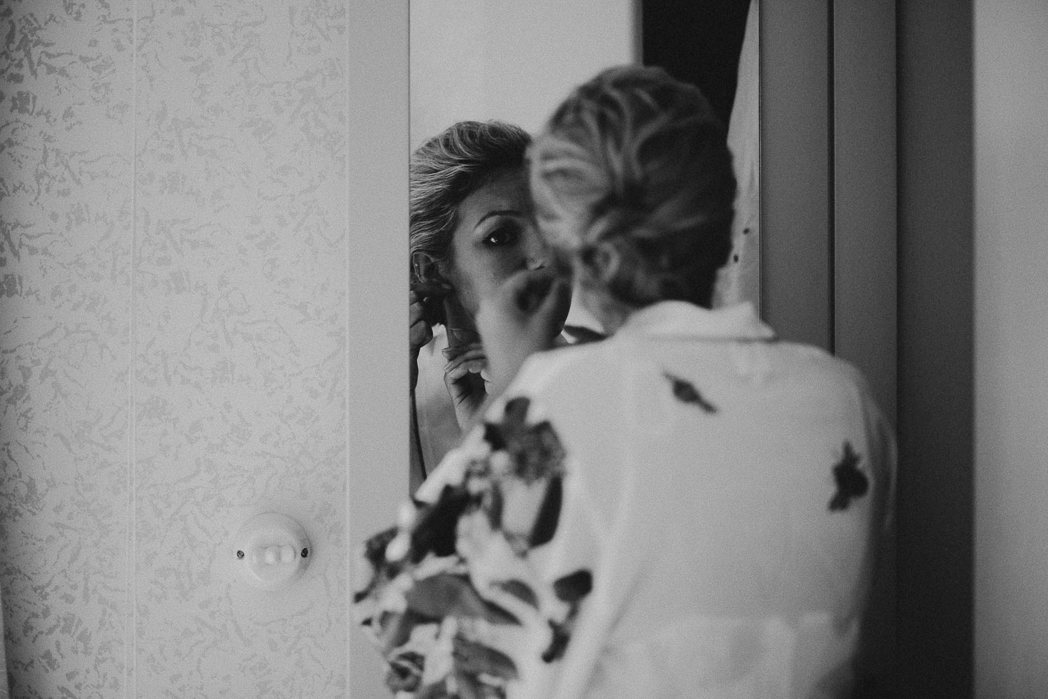 bride-getting-ready (3).jpg