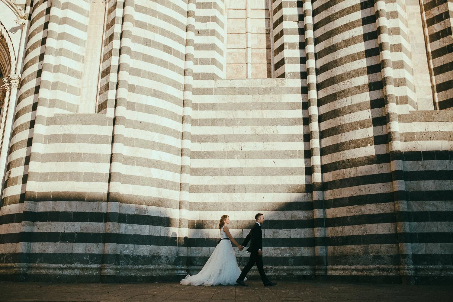 stylish-elopement-photographer-italy (137).jpg