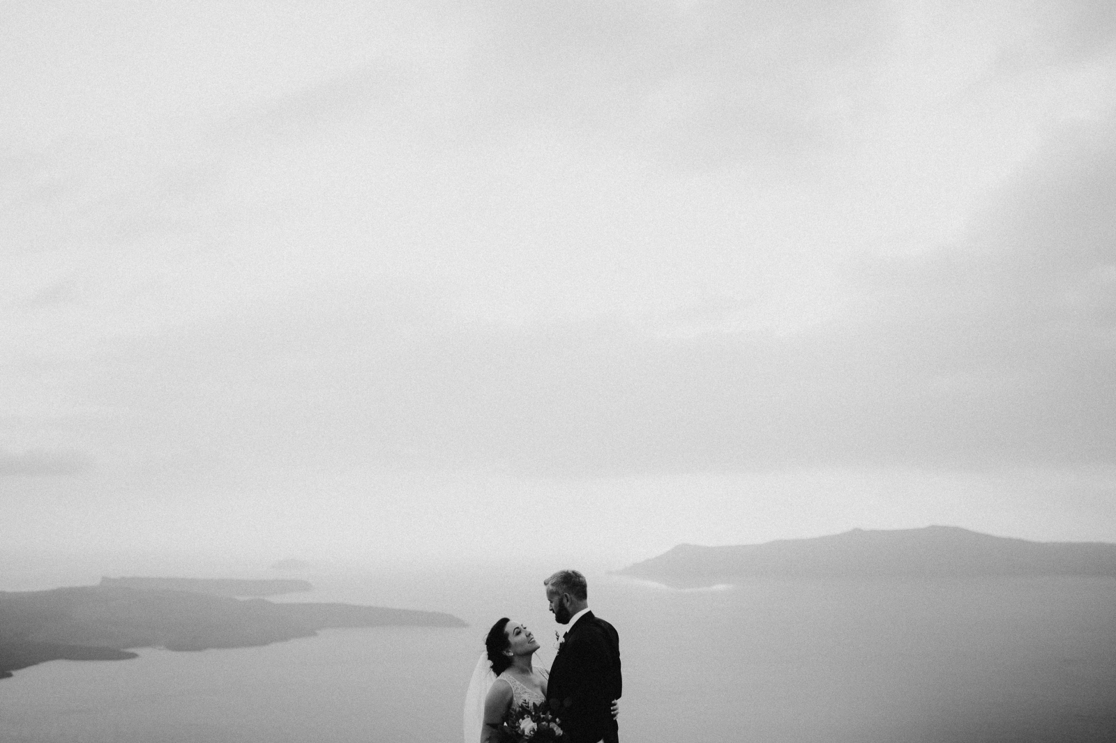 santorini-wedding-photographer73.jpg